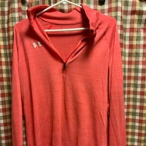 XL under armour top